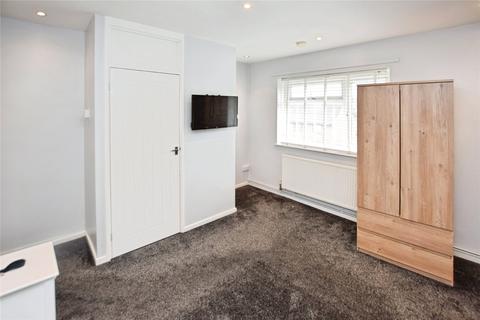 135 Aberfield Drive, Leeds, LS10 3QA