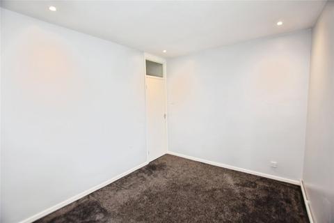 135 Aberfield Drive, Leeds, LS10 3QA