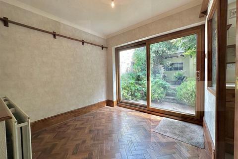 5 bedroom end of terrace house to rent, Borough Street, Derby DE74