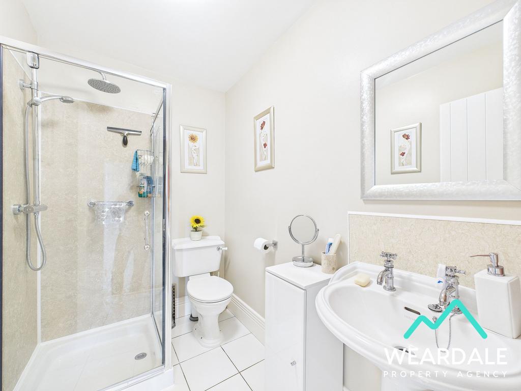 Bedroom 2 En-suite