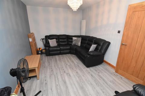 17 Farnhurst Road, Birmingham, B36 8HS