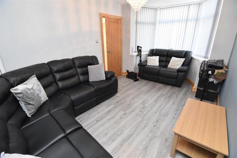 17 Farnhurst Road, Birmingham, B36 8HS