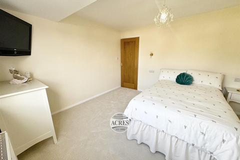 3 bedroom detached bungalow for sale, Meadowside Road, Four Oaks, Sutton Coldfield