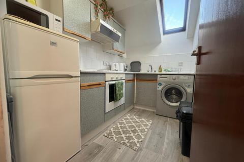 undefined, Weydon Lane, Farnham, Surrey, GU9