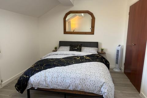 undefined, Weydon Lane, Farnham, Surrey, GU9