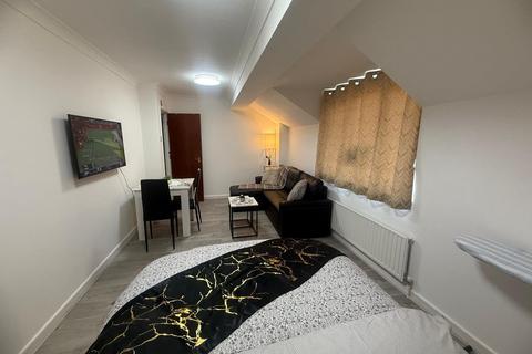 undefined, Weydon Lane, Farnham, Surrey, GU9