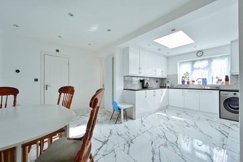3 bedroom terraced house for sale, Fairfield Avenue, Bushey, South Oxhey, WD19