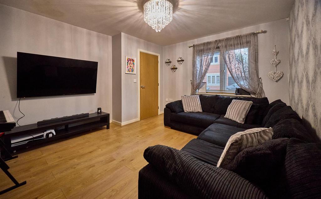 Lounge to Front