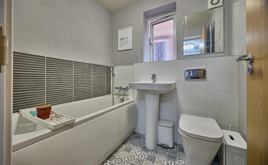 Bathroom to Side