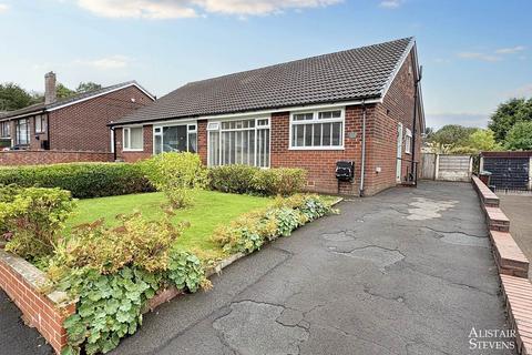 7 Clifton Crescent, Royton, Oldham, OL2 6JF