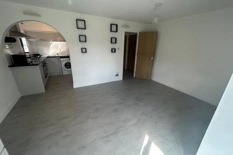 9 Farley Road, Gravesend, DA12 2LT