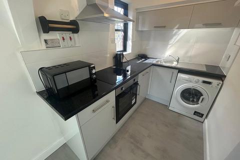 9 Farley Road, Gravesend, DA12 2LT