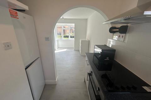 9 Farley Road, Gravesend, DA12 2LT