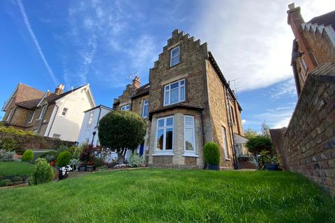 1 bedroom ground floor flat for sale, Epsom Road, Guildford, GU1