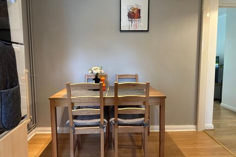 undefined, West Road, Guildford, GU1