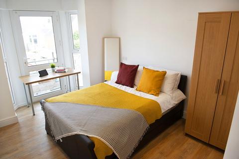 1 bedroom in a house share to rent, Bernard St, Swansea