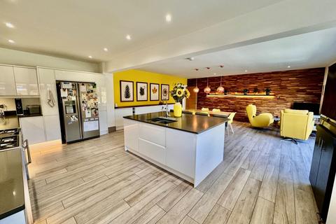 undefined, Heathvale Bridge Road, Ash Vale, GU12