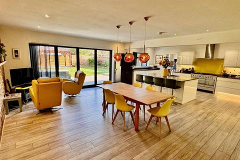 undefined, Heathvale Bridge Road, Ash Vale, GU12