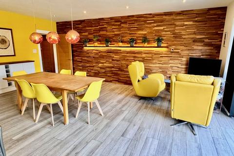 undefined, Heathvale Bridge Road, Ash Vale, GU12