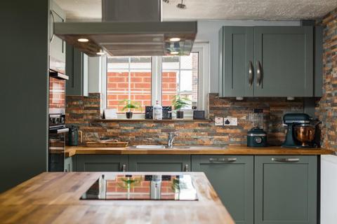3 bedroom detached house for sale, Honey Pot, Bubwith, Selby