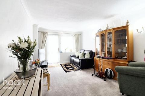 1 bedroom retirement property for sale, Oakdene Close, PINNER