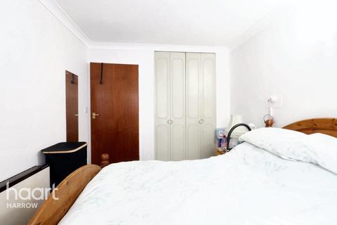 1 bedroom retirement property for sale, Oakdene Close, PINNER