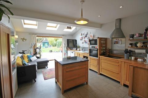 3 bedroom semi-detached house for sale, Station Road, Netley Abbey, Southampton