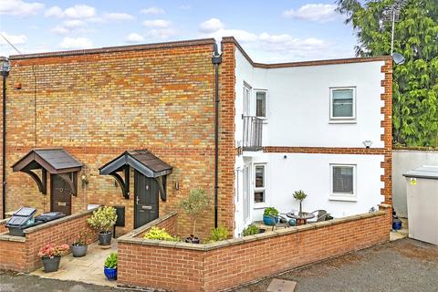 undefined, Buckingham Mews, London, N1