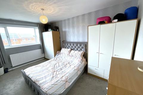 3 bedroom semi-detached house for sale, Firth Park Crescent, Halesowen B62