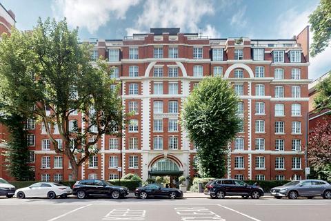 2 bedroom flat for sale, Grove End House, Grove End Road, St John's Wood NW8