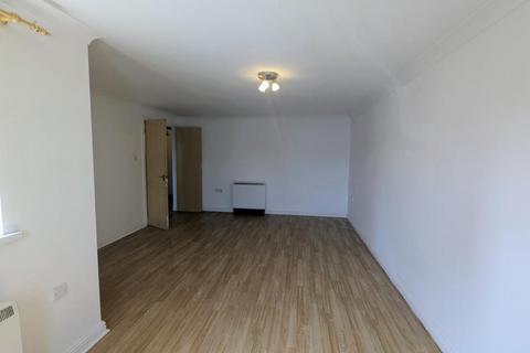 2 bedroom ground floor flat to rent, Cork House, Marina, Swansea. SA1 1RT
