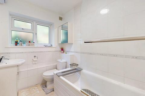 undefined, Merrion Avenue, Stanmore, HA7