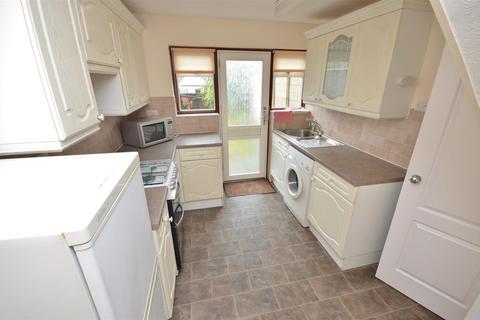 8 Eastcott Close, Luton, LU2 9JP