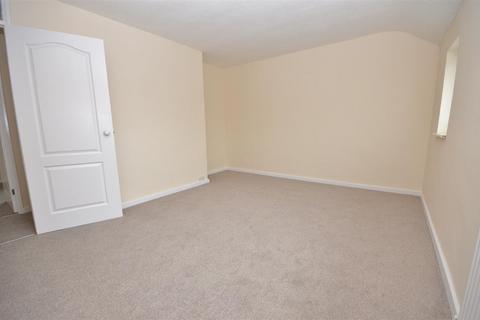 8 Eastcott Close, Luton, LU2 9JP