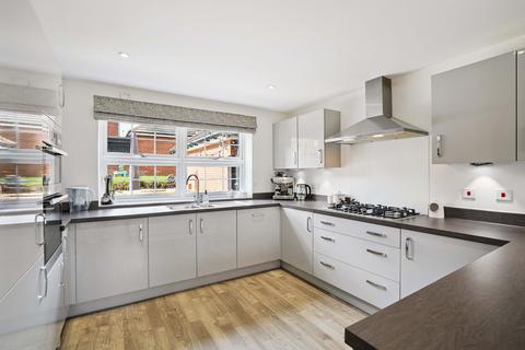 8 Dudcote Field, Didcot, OX11 6JN