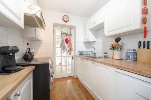 undefined, Pears Road, Hounslow TW3