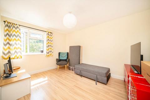 23 Elf Row, London, E1W 3EH