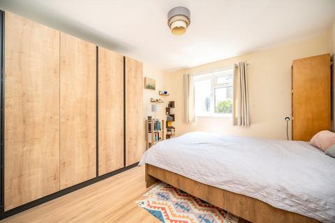 23 Elf Row, London, E1W 3EH
