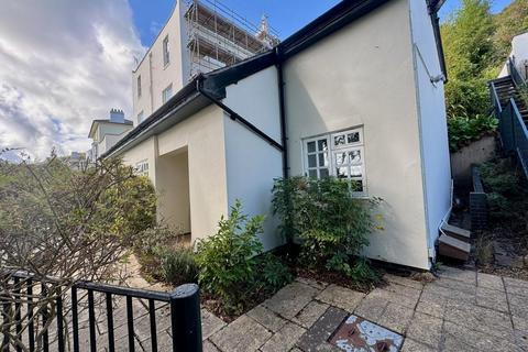 2 bedroom duplex for sale, 46 Worcester Road, Malvern