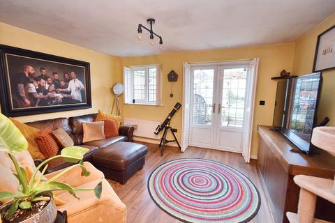 3 bedroom semi-detached house for sale, Larkfield Road, SEVENOAKS, TN13