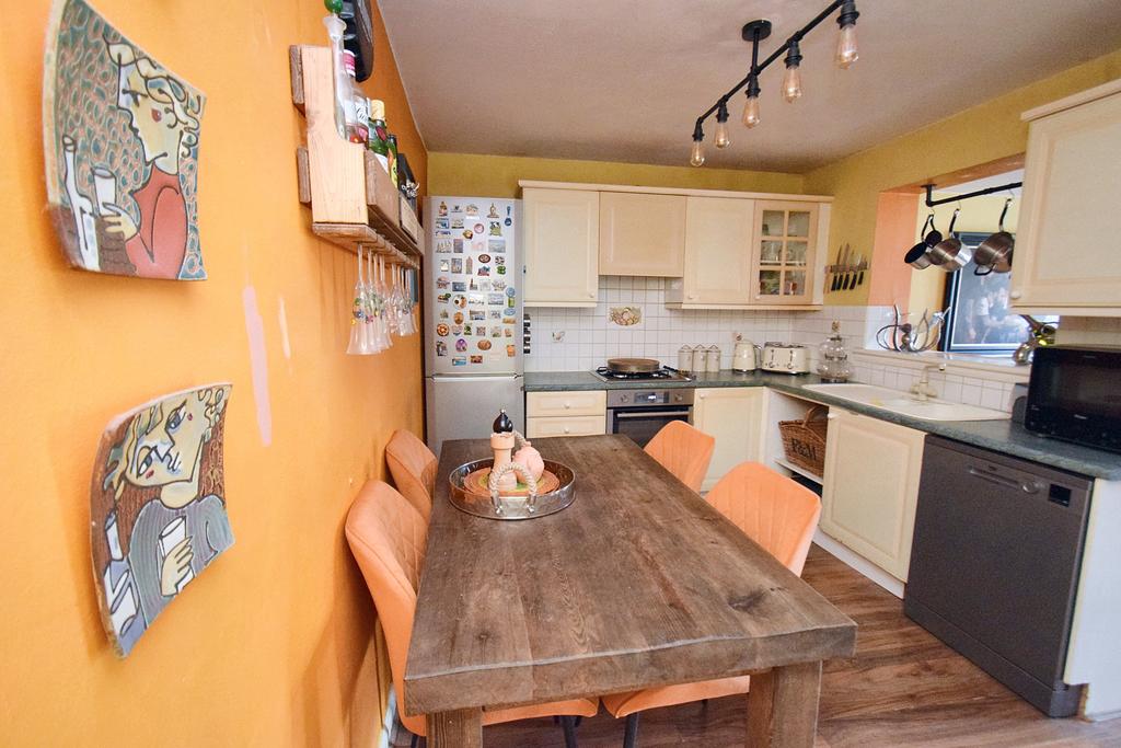 Kitchen/Breakfast Room