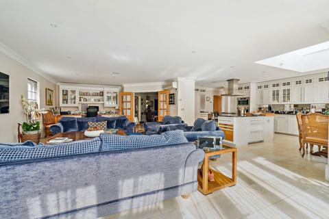 5 bedroom detached house for sale, Shire Lane, Chorleywood, WD3