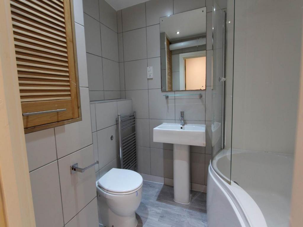 Bathroom/WC/Shower