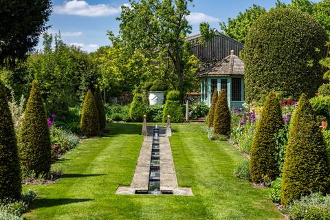 5 bedroom detached house for sale, Church Lane, Holybourne, Alton, Hampshire, GU34