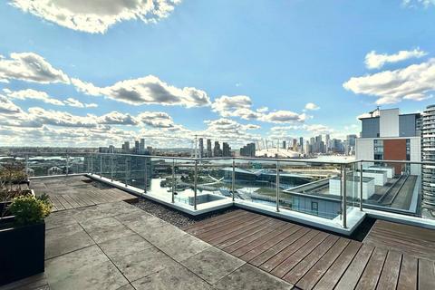 3 bedroom apartment for sale, Western Gateway, London E16