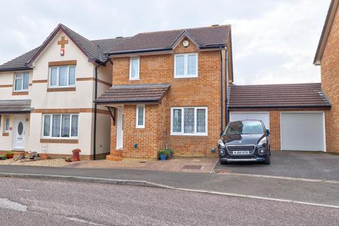 14 Benson Drive, Northam, Bideford, EX39 1UX