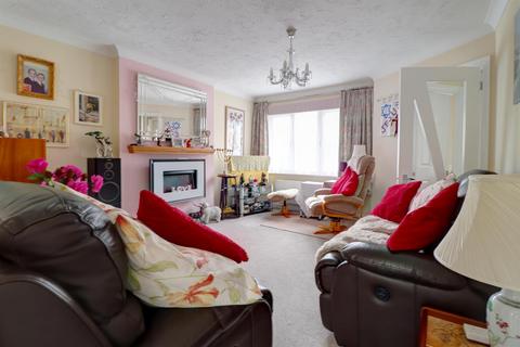 14 Benson Drive, Northam, Bideford, EX39 1UX