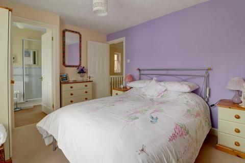 14 Benson Drive, Northam, Bideford, EX39 1UX