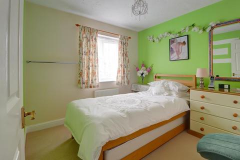 14 Benson Drive, Northam, Bideford, EX39 1UX