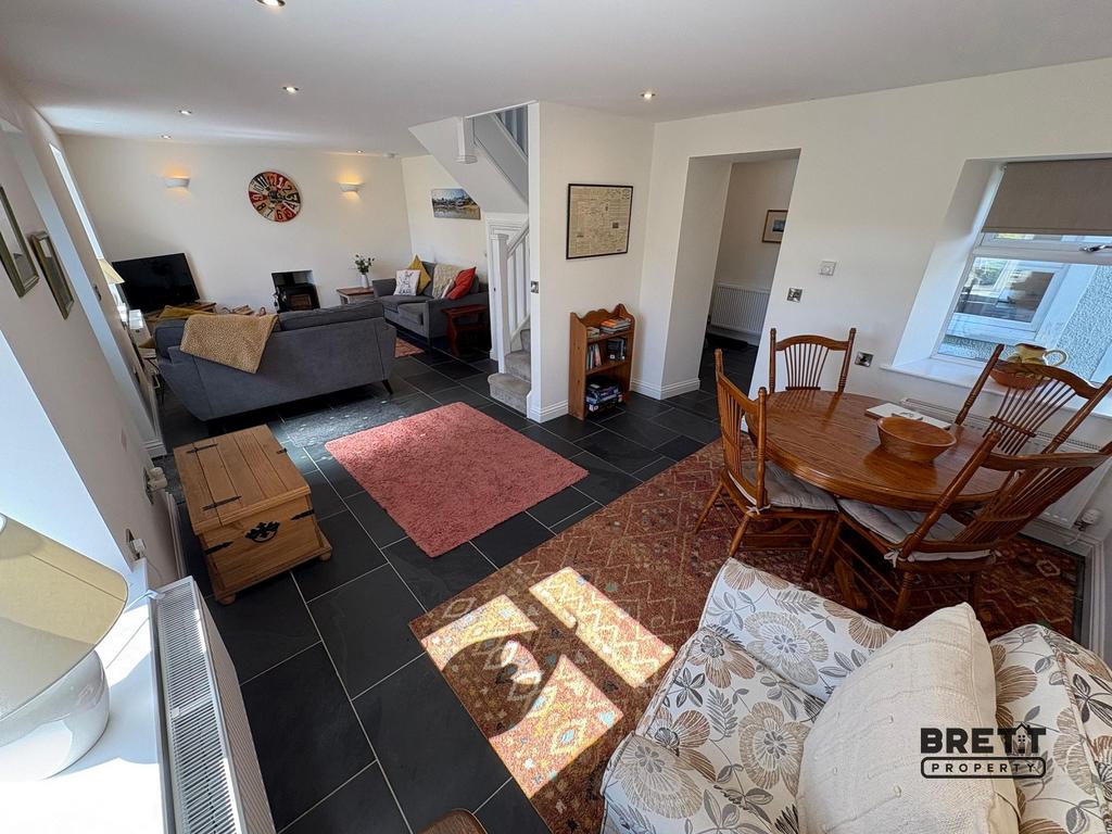 Living/Dining Room
